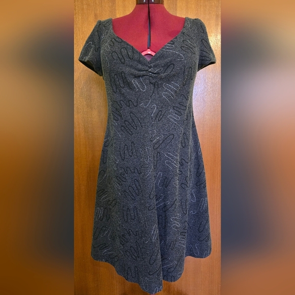 ONE OF A KIND!! HOMEMADE | Elegant Black Patterned Women's Dress, Ptp 20'' to 24 - Picture 1 of 6